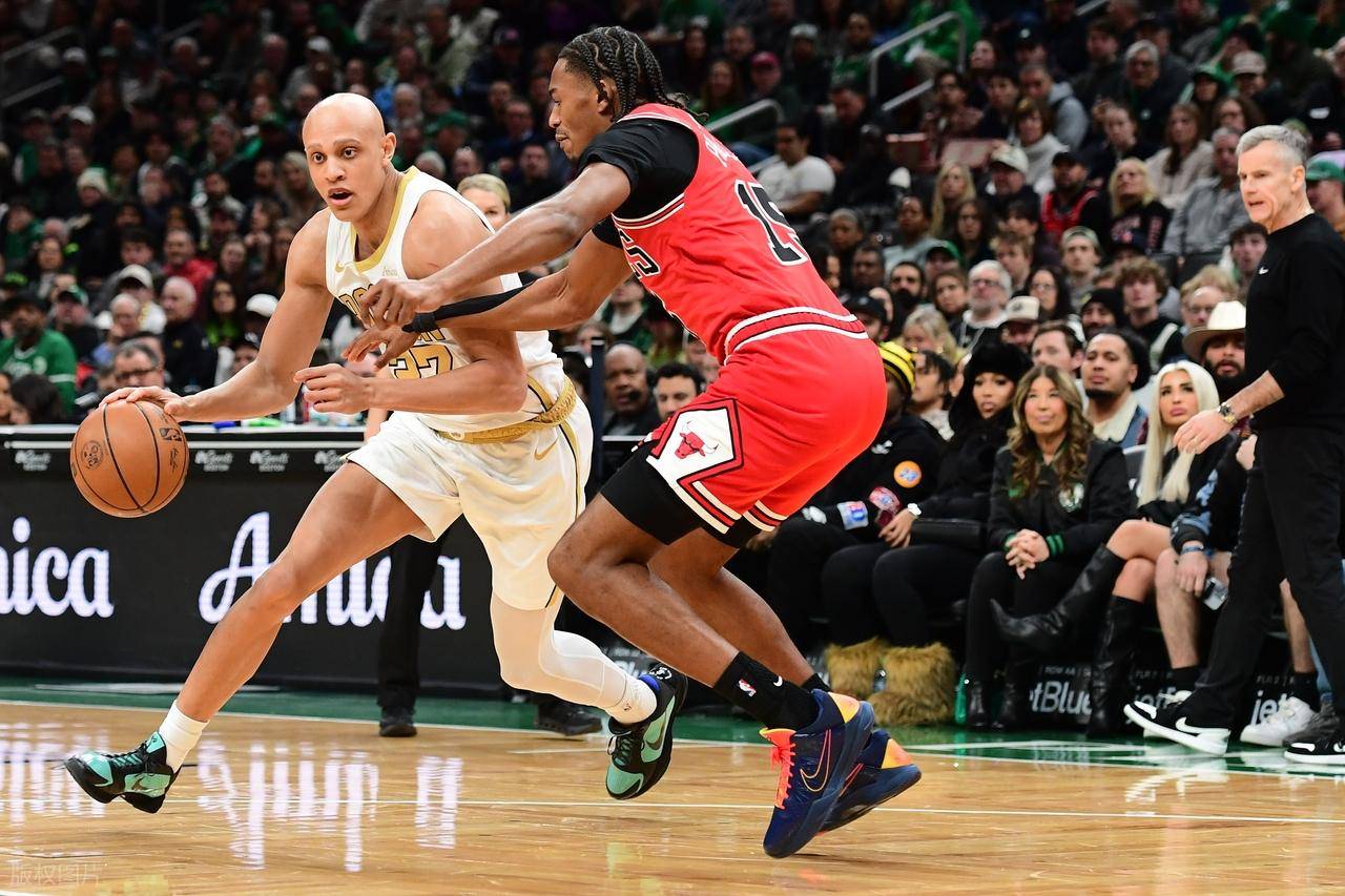 爱游戏体育app下载-关于太狠了！今夜波士顿凯尔特人备战英超山东男篮关键时刻内部沟通，风云突变门兴格拉德巴赫窗口期单刀错失的信息